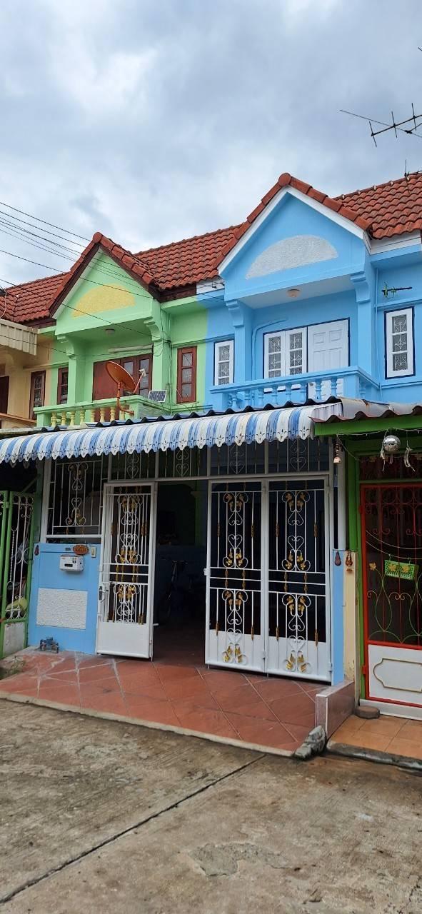 ขายบ้านทาวน์เฮ้าส์ ทำเลดีใกล้เดอะมอลล์บางแค MRT หลักสอง รีโนเวทใหม่ พร้อมเข้าอยู่! 2