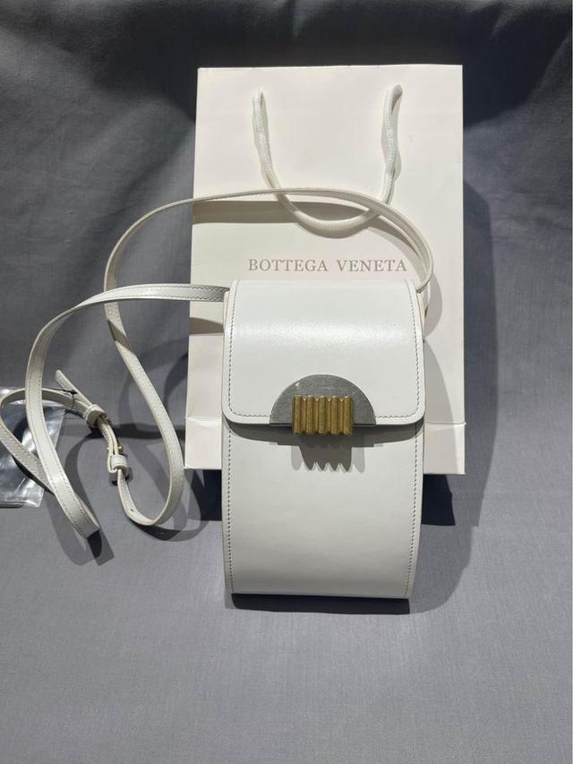 Bottega Veneta Phone Bag มือสอง ของแท้