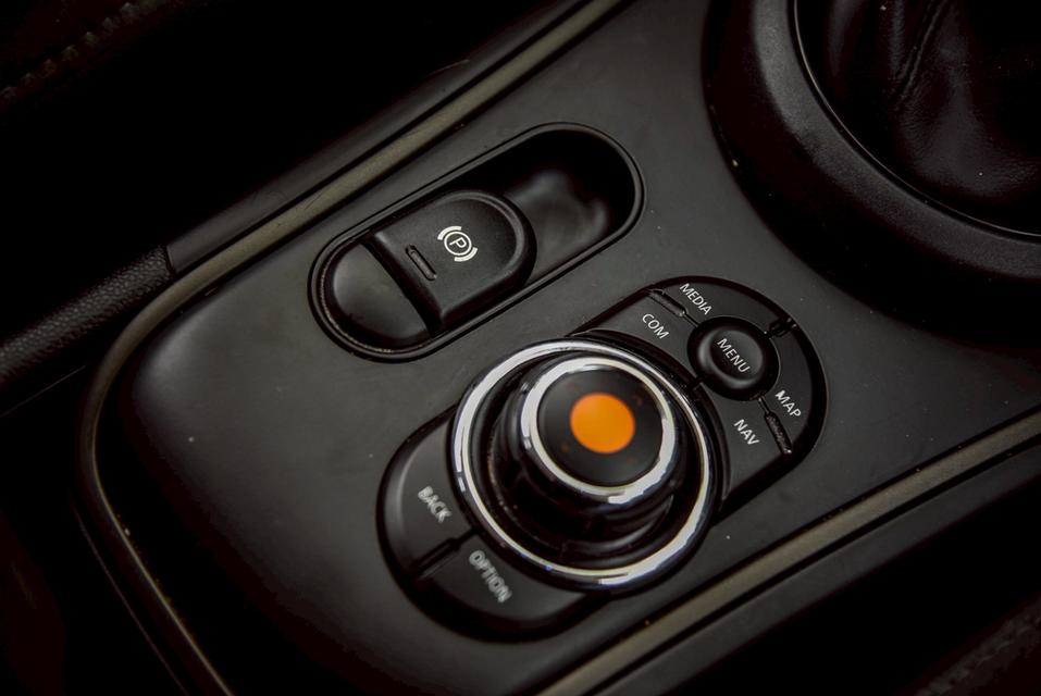 รหัสรถ CBL98 Mini CooperS Countryman 2.0 Hightrim AT 2019 20
