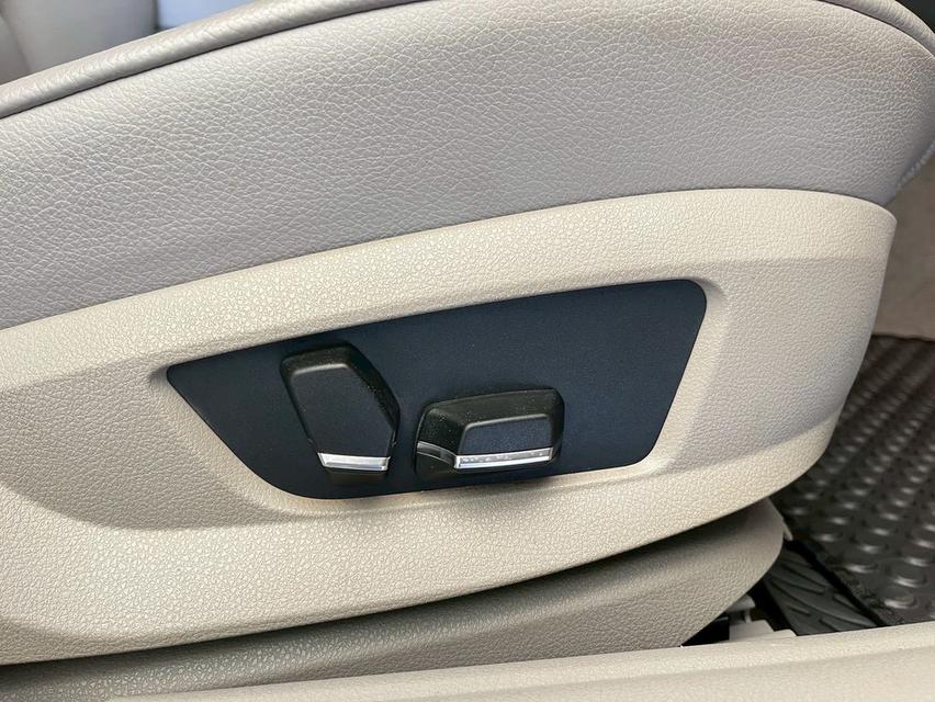 รหัสรถ WMT725 BMW 523i ปี 2014  14