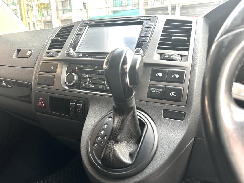 VOLKSWAGEN CARAVELLE 2.0 TDI ปี2012/2013 7