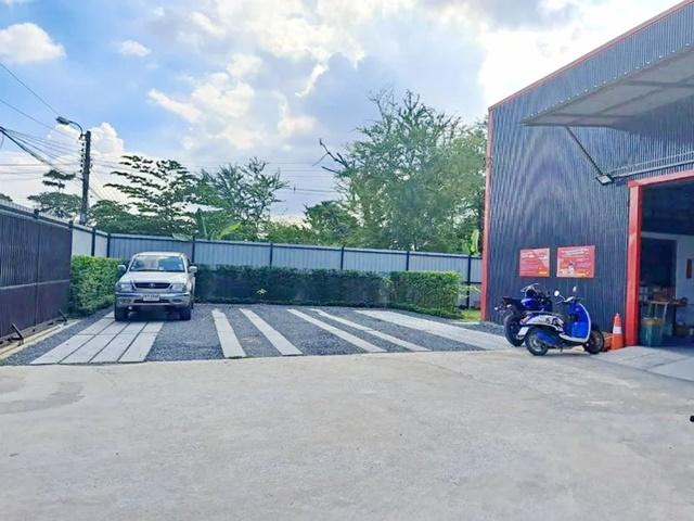 ให้เช่า stand alone ออฟฟิศ 2 ห้อง ซ.คุ้มเกล้า 1-13 MRT สุวินทวงศ์ 5.2 กม.โกดัง2ชั้น 450ตร.ม.112 ตร.วา. 2 น้ำ MRTมีนบุรี  5