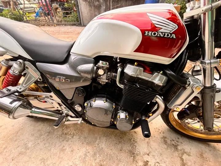 มอเตอร์ไซค์สภาพนางฟ้า Honda CB1300 3