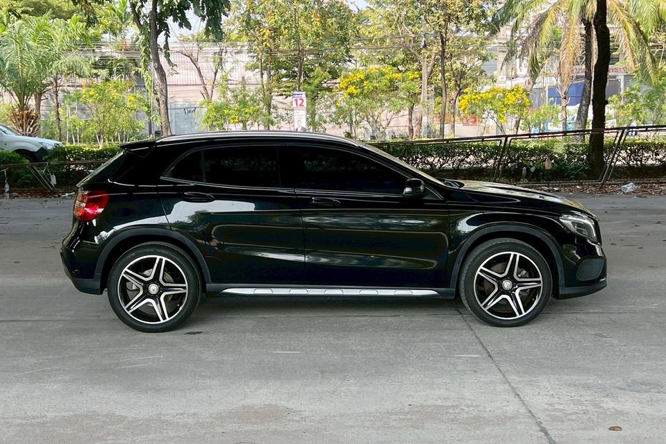 🔥ฟรีดาวน์ รถหรู น่าใช้ รถสวย ขับดีมาก Mercedes-Benz GLA 250 AMG Dynamic AT ปี 2016 รูปที่ 5