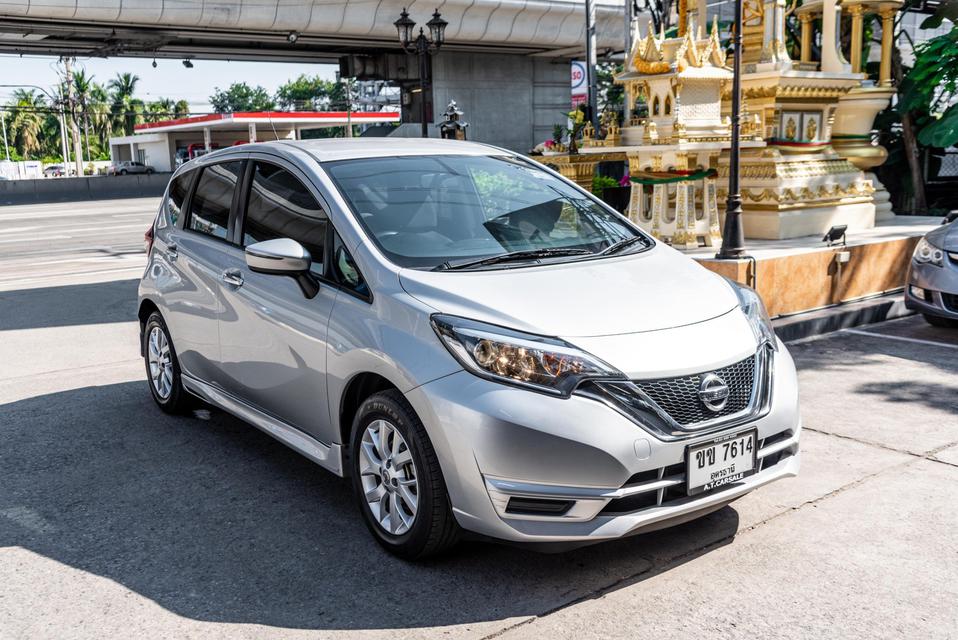 Nissan Note 1.2 V ปี 2018 สีเทา 2