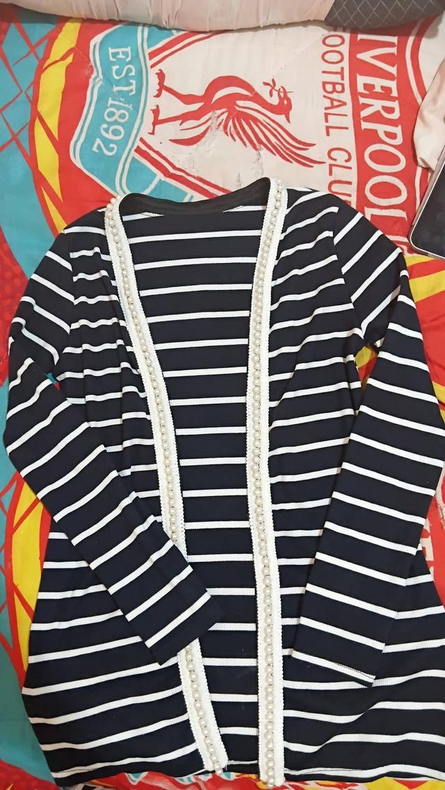 เสื้อคลุมสีขาวมือ1 99฿ เสื้อโพกกาดอท49บาท ตัวที่3 45฿ไม่มีตำหนิ ตัวที่4 กางเกงมือ1M 150฿ ตัวที่5เสื้อคลุม50 ตัวที่6เบอร์41 69฿ ตัวสุดท้าย35฿ รูปที่ 5