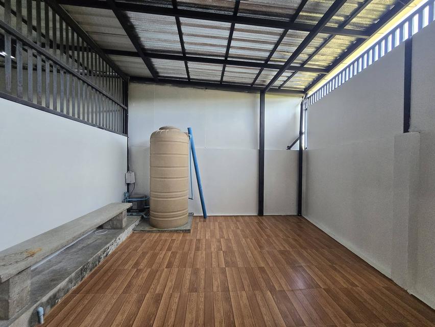 U1404 ให้เช่าบ้านเดี่ยว 2 ชั้น บ้านใหญ่ขนาดพื้นที่ 1 ไร่ หมู่บ้านสวนเนรมิตร ย้านออเงิน-รามอินทรา พร้อมสระว่ายน้ำส่วนตัว บ้านพร้อมเฟอร์ครบ ทำเลดีเดินทา 16