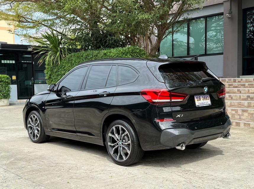 2022 BMW X1 20D MSPORT LCI รถมือเดียวออกป้ายแดง รถวิ่งน้อย ไม่เคยมีอุบัติเหตุ วารันตีศูนย์ยังเหลืออีกนานครับ 6