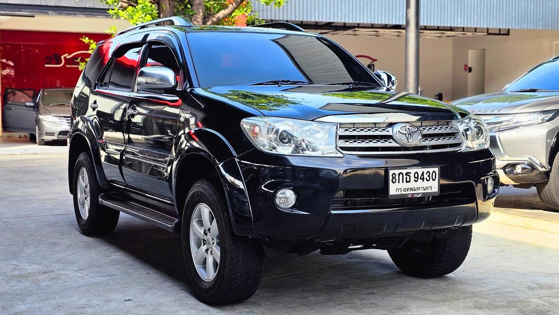 2009 Toyota FORTUNER 2.7 V SUV (ปี 08-11) 🚗ราคาพิเศษ: 💵269,000 | ผ่อน💳 6,XXX / เดือน 🏁• ล้อแม็กแต่งและ ท่อ ZOOM EXHAUST thailand• รูปย่อยที่ 3