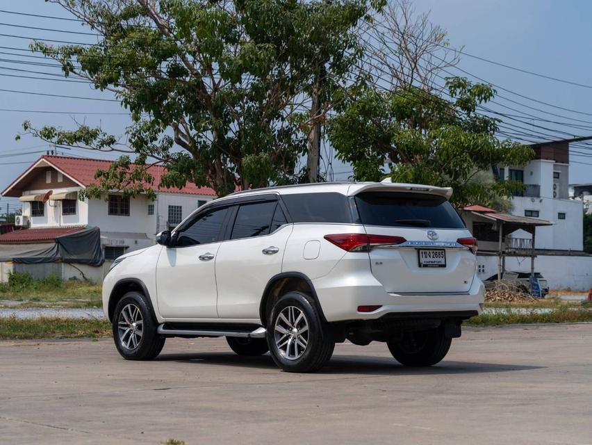 ขาย Toyota Fortuner 2.8V ปี20 5