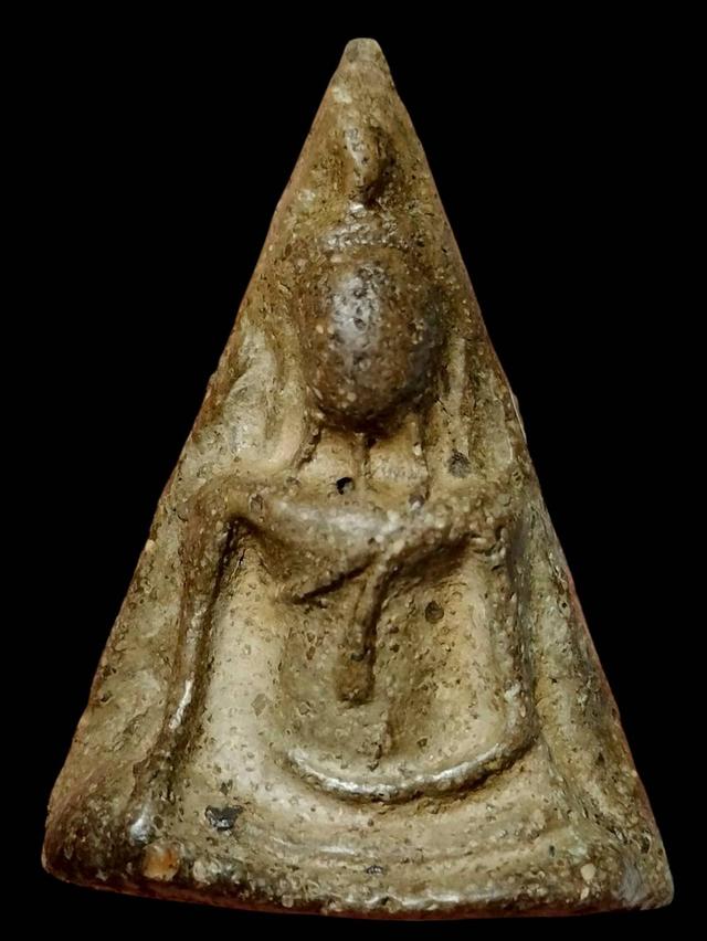 พระนางพญา เปิดให้บูชาจ้า