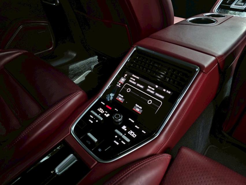 Panamera4 E hybrid 9