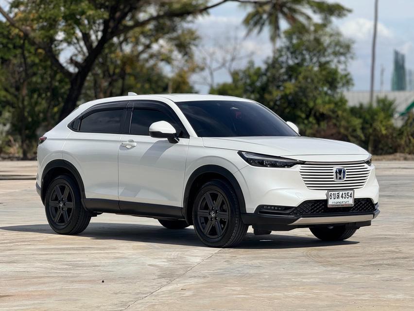 HONDA. HRV 1.5 e:HEV EL ปี 2022 เลขไมล์ 23,xxx km. สีขาว ออโต้  10