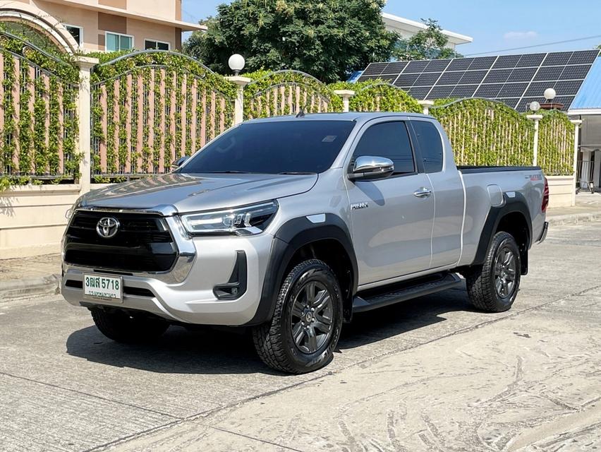 TOYOTA HILUX REVO SMART CAB 2.4 ENTRY PRERUNNER ปี 2023 เกียร์AUTO สภาพป้ายแดง