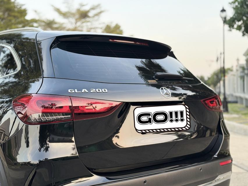 GLA200 AMG Dynimic Top 4