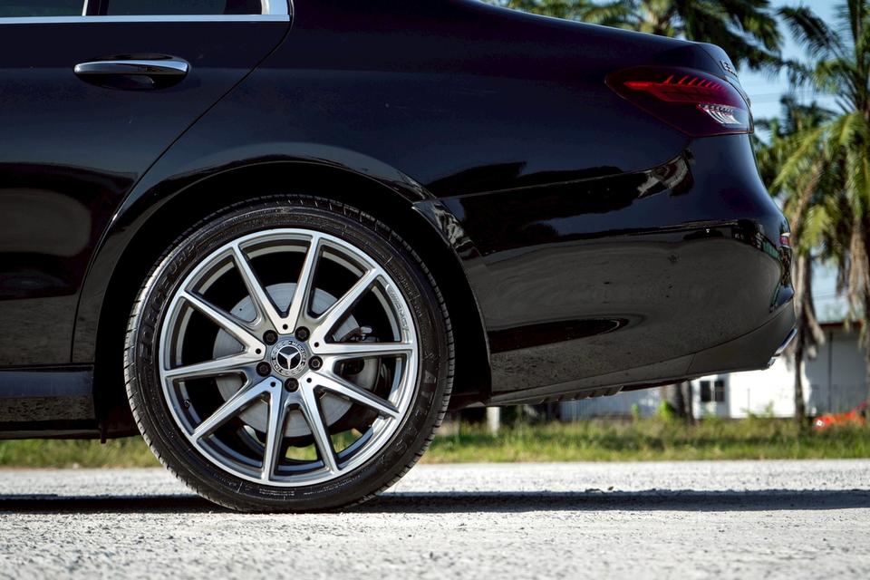 รหัสรถ CBL5581 Mercedes-Benz E300e AMG Dynamic W213 AT 2021 2