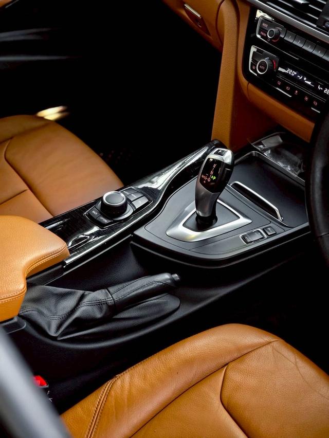 รหัสรถ PR2739 🚘BMW F10 320d Luxury