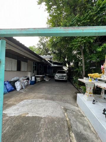 ขายที่ดินพร้อมสิ่งปลูกสร้าง 142 ตรว. สุขุมวิท 101-1 (Land on sales 142 Square Wa on Sukhumvit 101-1 Rd) ใกล้ BTS ปุณวิถี 6