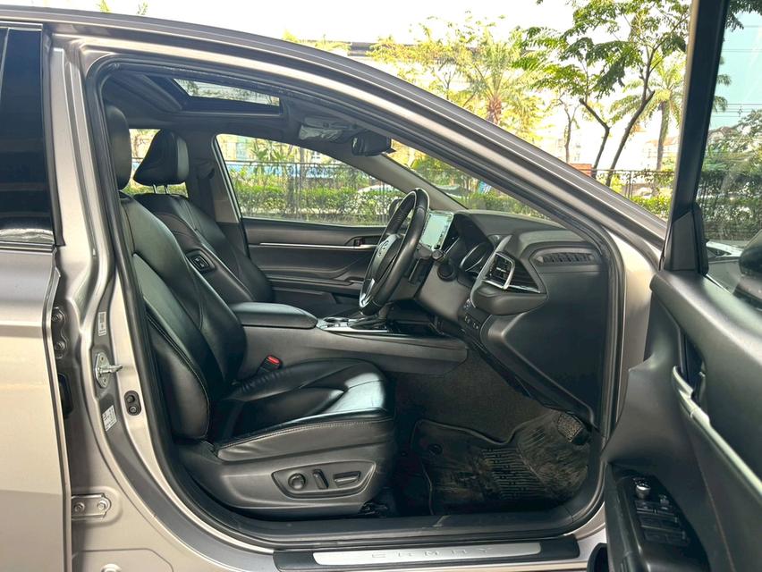 ขายรถ Toyota Camry 2.5 Hybrid ปี 2022 สีเทา เกียร์ออโต้ รูปที่ 9