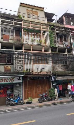 ให้เช่าอาคารพาณิชย์ 4 ชั้น 240 ตรม. ติดริมถนนอินทามระ ย่านห้วยขวาง เดินทางสะดวก เชื่อมต่อได้ทั้ง สุทธิสาร – ลาดพร้าว 1