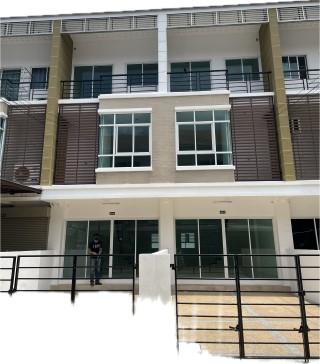 ขายทาวน์โฮม 3 ชั้น 3.9 ล้าน 1
