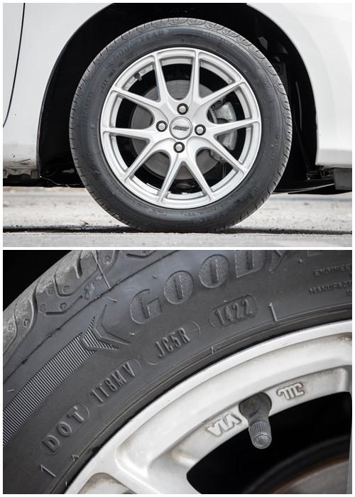 HONDA JAZZ 1.5 S i-VTEC ปี 2011 16