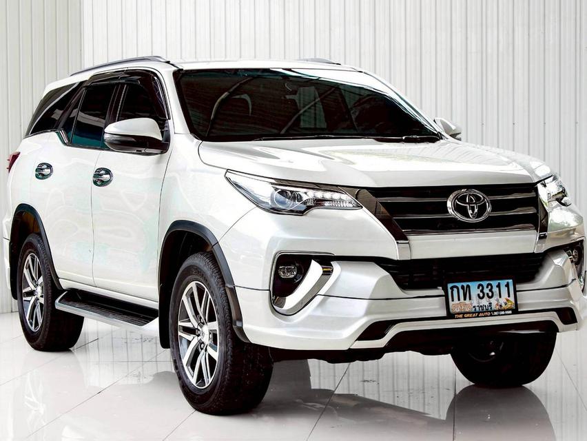 ขาย Toyota Fortuner 2.4V ปี20