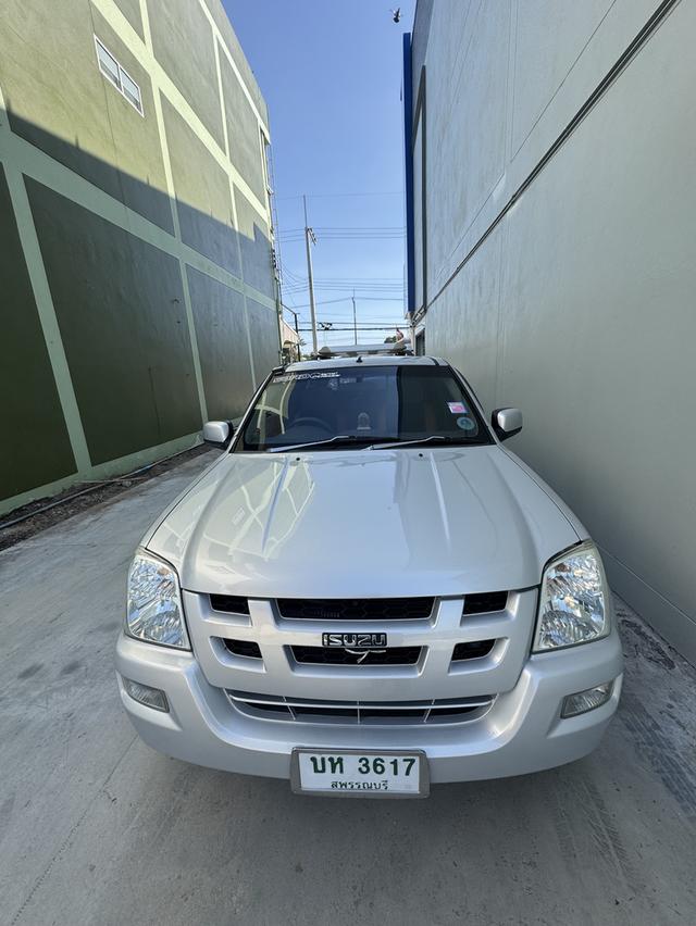 รถยนต์อิซุซุ ดีแมก ปี2005