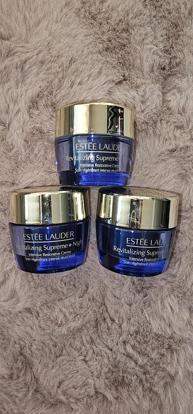 👉👉  Estee Lauder Revitalizing Supreme + Night Intensive Restorative Cream 15ml ของแท้ มือ 1no box
