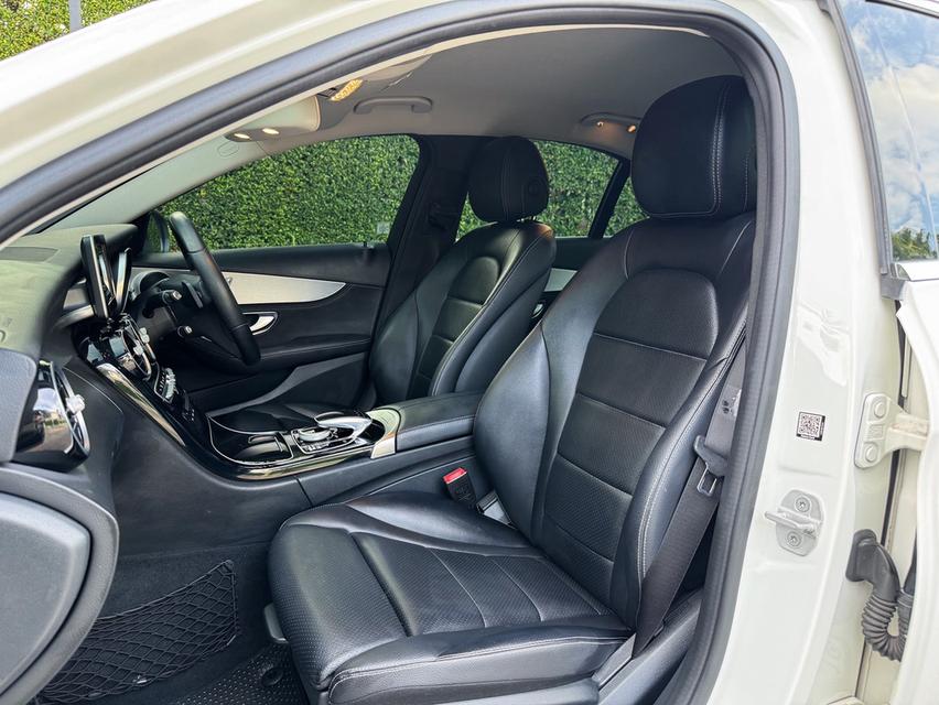 รหัสรถ AVA6292 📌 Benz C200 AMG เบนซินล้วน w205 ปี 2016  11
