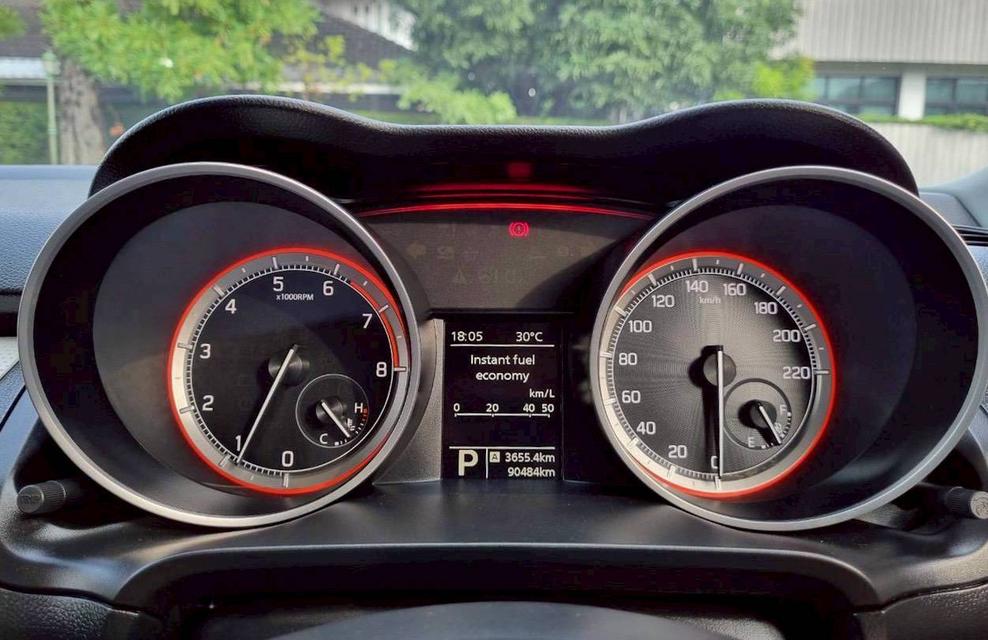 Suzuki Swift 1.2 GLX Navi Top สุด ปี 2019 ไมล์ 90,xxx km. เครื่อง เบนซิน เกียร์ Auto สีน้ำเงิน 13