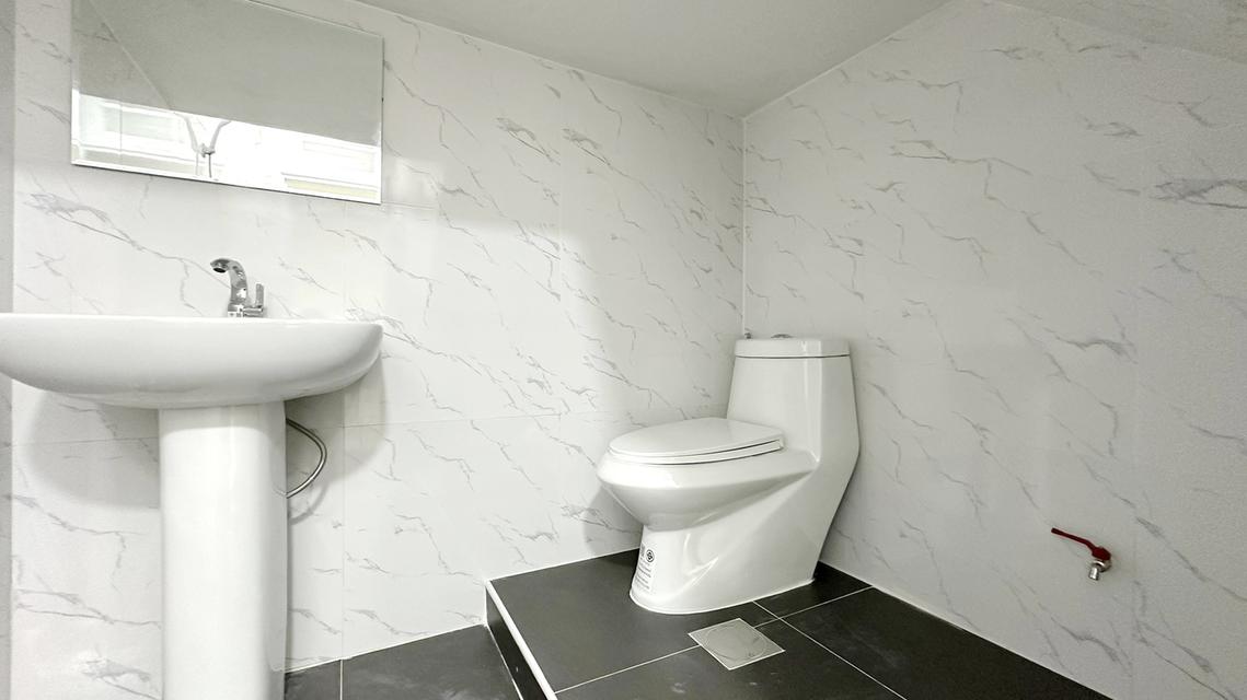 หมู่บ้านบัณฑิต ถนนวิภาวดีรังสิต ซอย76 แขวงสนามบิน เขตดอนเมือง กรุงเทพมหานคร 11