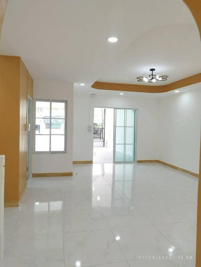 หมู่บ้านพฤกษา11  รังสิต-คลองสาม เลียบคลองสาม คลองหลวง  16