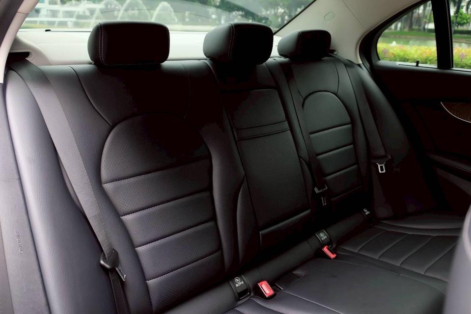 รหัสรถ PR8245 Mercedes Benz C350e Exclusive ปี 2017 12