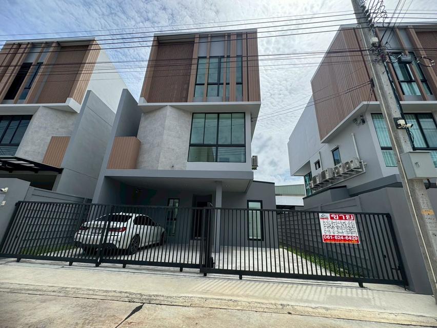 ขายบ้านเดี่ยว 3 ชั้น หมู่บ้านทวีเพชรเกษม กาญจนาภิเษก ราคาพิเศษ ใกล้เดอะมอลล์บางแค (N.2188) 1
