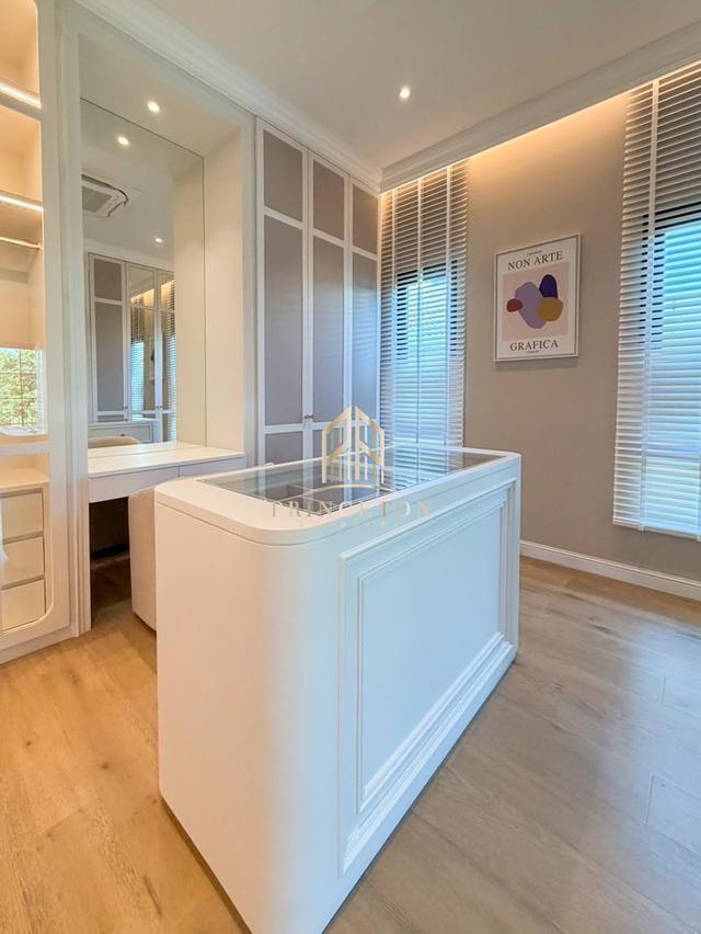 Luxury house Narinsiri rama 9 krungthep kreetha 15