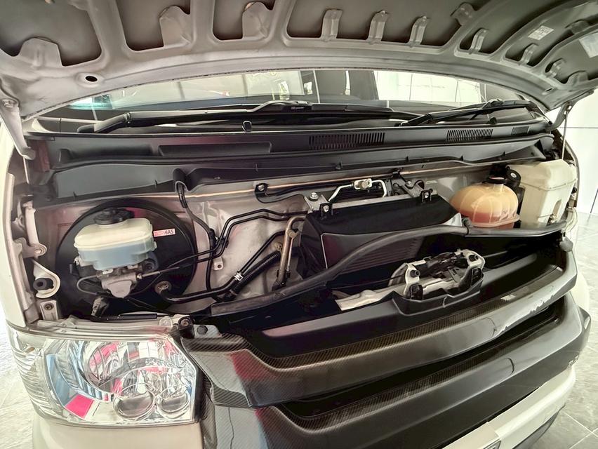 ปี 2014 TOYOTA COMMUTER, 3.0 D4D แต่ง VIP 7