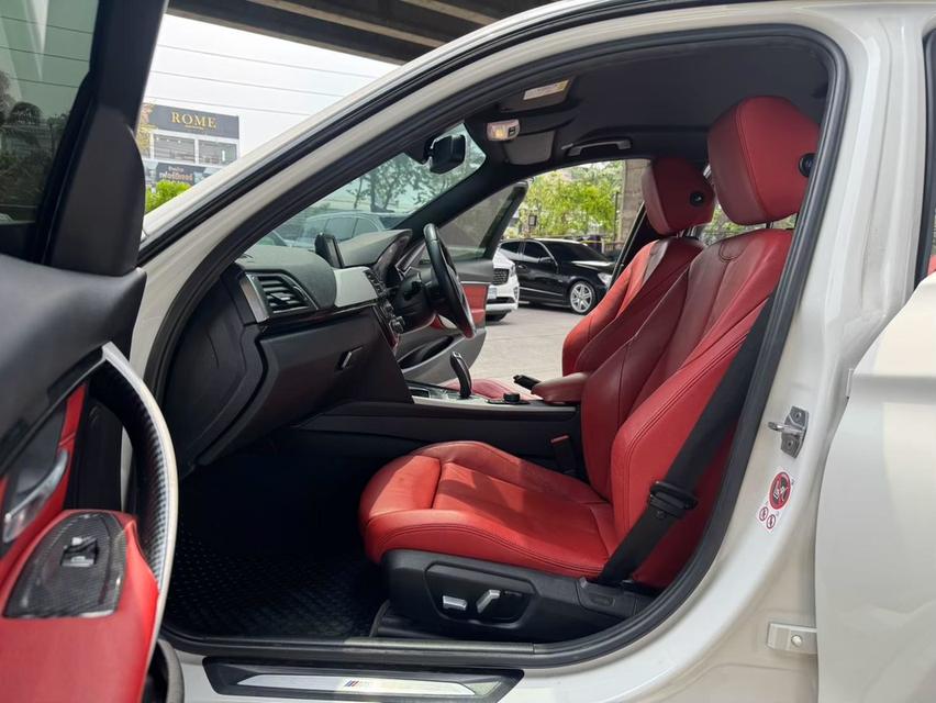 BMW 320d M Performance F30 Sedan AT ปี 2021 16