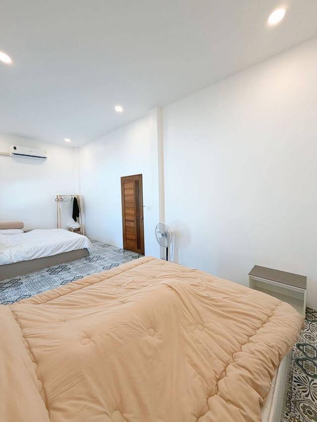 บ้านสวน​ 2หลัง​ พื้นที่​ 1ไร่​ กว่า​ ไม่ไกลจากกรุงเทพฯ​ 20