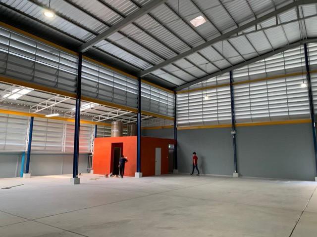 ให้เช่าโกดังคลังสินค้าใหญ่ พื้นที่โกดังประมาณ 1900 ตร.ม. พร้อมลานขนส่งและจอดรถด้านหน้า ซอยเทพารักษ์ 82 สมุทรปราการ ทำเลดีใกล้ BTS ศรีเทพา 3