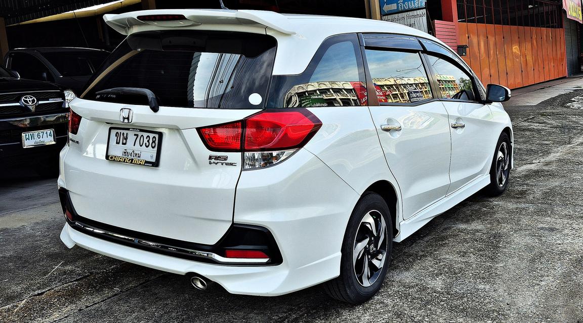 mobilio 1.5 rs 7ที่นั่งมือเดียวออกห้างเดิมจัด สวยจนข้างบ้านถามว่าหามาจากไหน รูปที่ 5