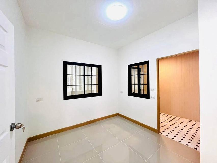 หมู่บ้านพฤกษาวิลเลจ 5 ทำเลวงแหวน - รัตนาธิเบศร์ บ้านเดี่ยว 2 ชั้น ถนนเมนโครงการ ตกแต่งใหม่ 14