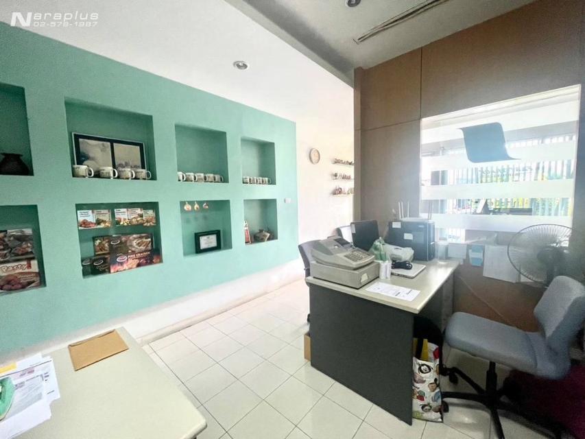 69010076 : ให้เช่าอาคารสำนักงาน 4 ชั้น บนที่ดินขนาด 17 ตร.ว. ทางเข้าหน้า หมู่บ้าน โฮมเพลส ซอยรามคำแหง 140 สะพานสูง ห้องสุดท้ายที่ถูกสุดในย่านทำเลนี้ พ 9