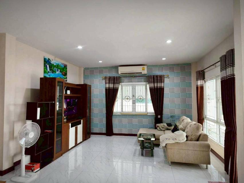 🏡⭐ ให้เช่าด่วน! ทาวน์โฮม 2 ชั้น (หลังมุม หน้ากว้าง 9 ม. ทิศใต้ ฮวงจุ้ยดี) เฟอร์/เครื่องใช้ไฟฟ้าใหม่เกือบทั้งหมด! 💥 8