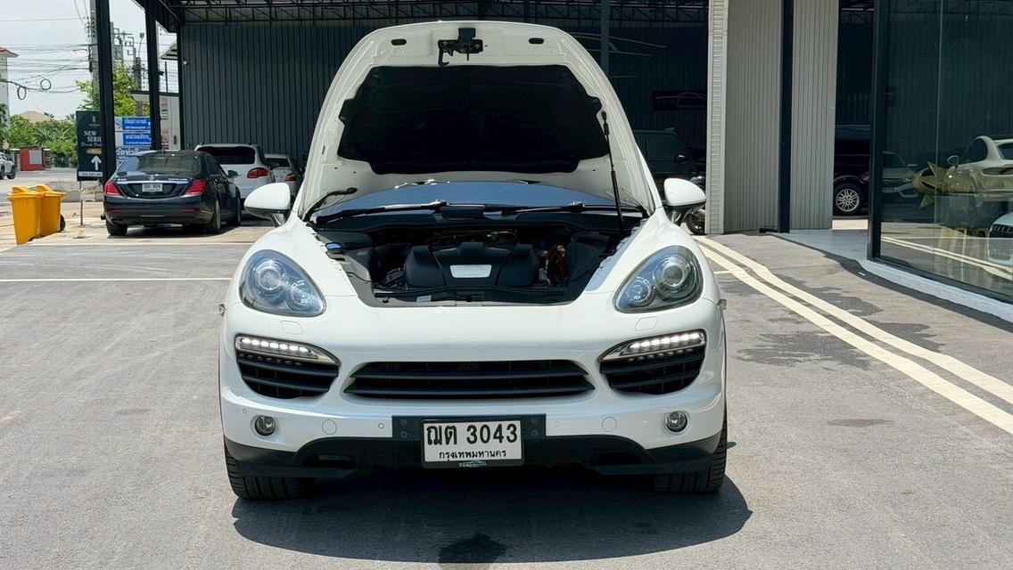 รหัสรถ KPV3043 2013 PORSCHE CAYENNE 3.0 HYBRID รูปที่ 4