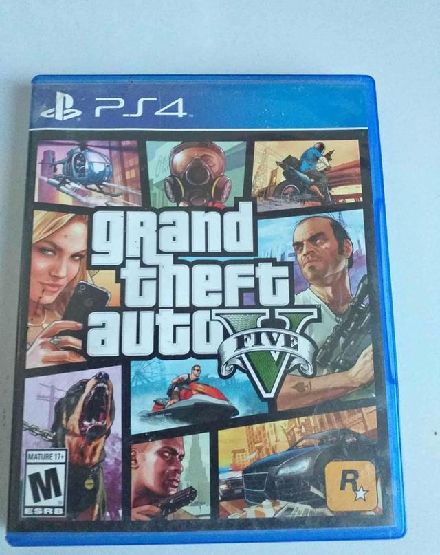 แผ่นเกม PS4 GTA V มือสอง