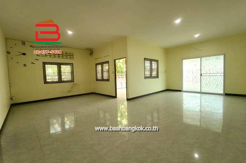 บ้านเดี่ยว หมู่บ้าน มัณฑวรรณ ซอยสายไหม 37 เนื้อที่ 48.3 ตารางวา ใกล้ตลาดเอซี.สายไหม เขตสายไหม 5