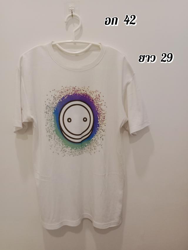 เสื้อยืดคอกลม