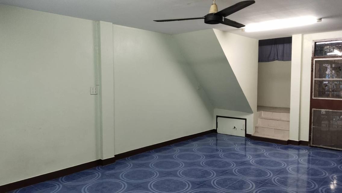 บ้านเช่า ทาวน์เฮาส์3ชั้น 5
