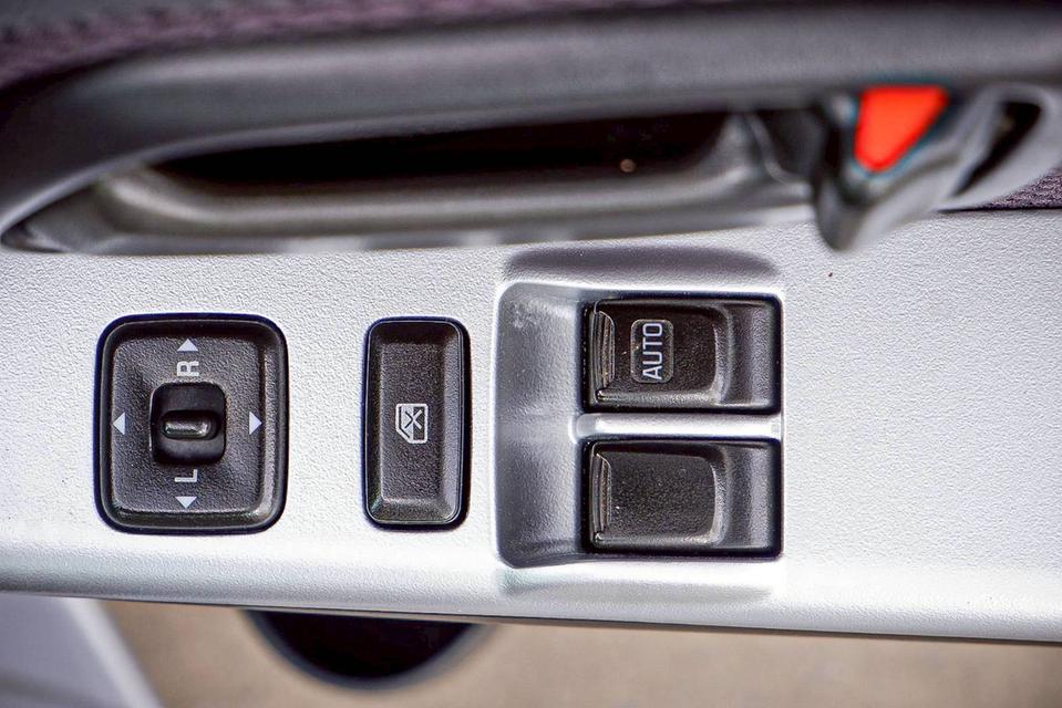 ISUZU Dmax Hi-Lender Spacecab เครื่อง 2.5 D-di ดีเซล สีเทา ปี 2007 15